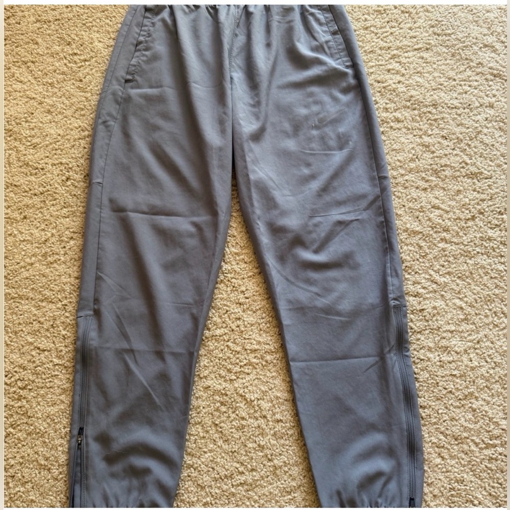 Nike Men's Gray Joggers